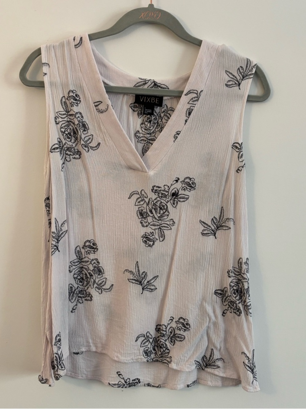 Vixbe Jersie Embroidered Top